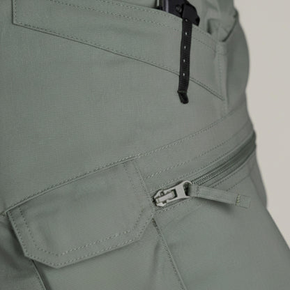 Men's Knee Length Cargo Shorts With Utility Pockets-Jivoca