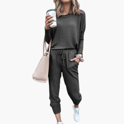 Women’s two-piece set with long sleeves and trousers-Jivoca